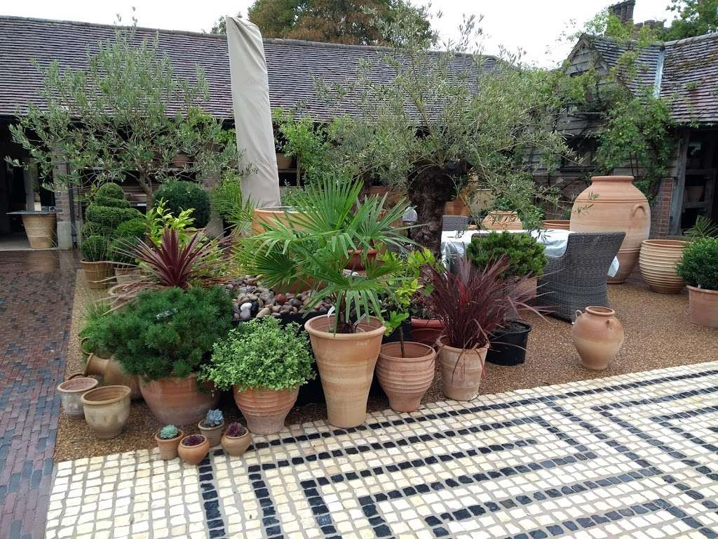 Pots and Pithoi Ltd | The Barns, East St, Turners Hill, Crawley RH10 4QA, UK | Phone: 01342 714793