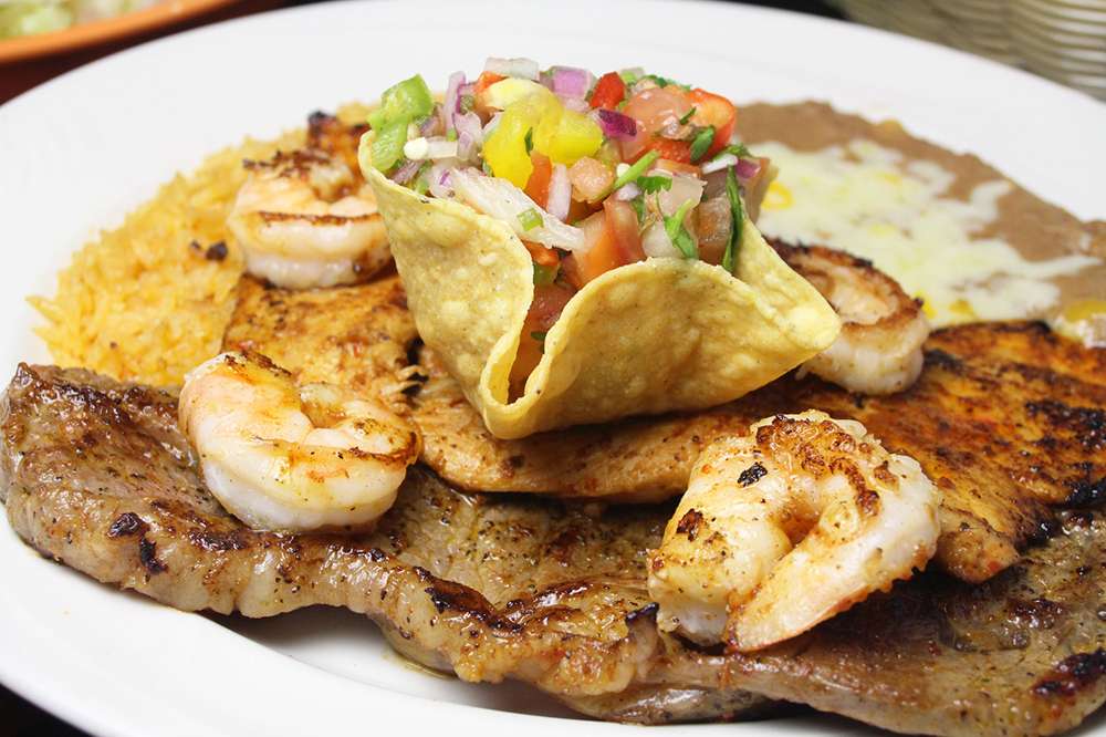 Cazadores Restaurante Mexicano | 130 Middlesex Rd, Tyngsborough, MA 01879, USA | Phone: (978) 226-5702