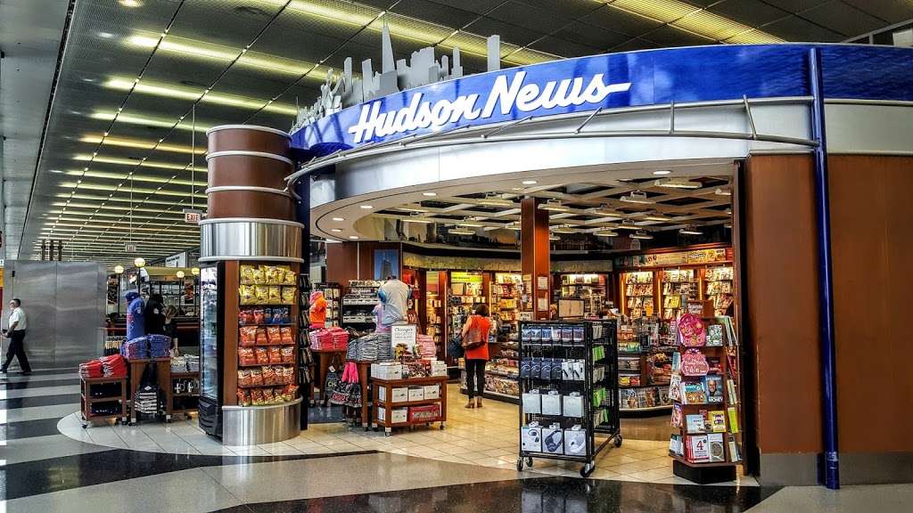 Hudson News | 5700 S Cicero Ave, Chicago, IL 60638, USA | Phone: (800) 326-7711