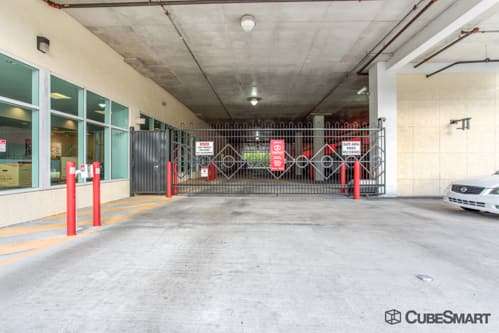 CubeSmart Self Storage | 19500 W Dixie Hwy, Aventura, FL 33180, USA | Phone: (305) 931-6031