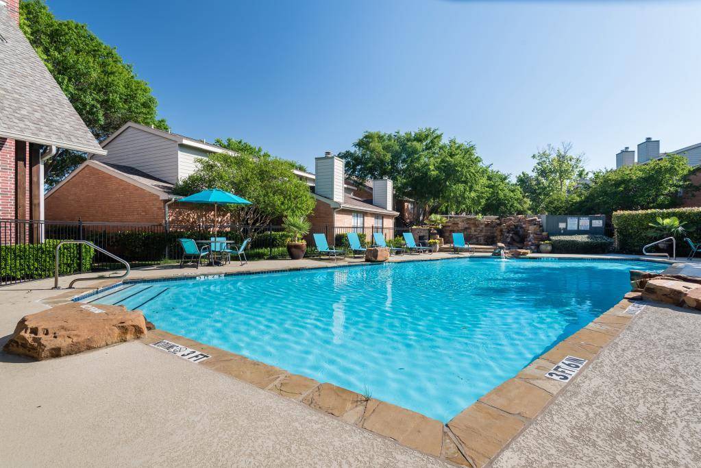 Lofton Place Apartments | 1601 Eastchase Pkwy, Fort Worth, TX 76120, USA | Phone: (817) 259-0311