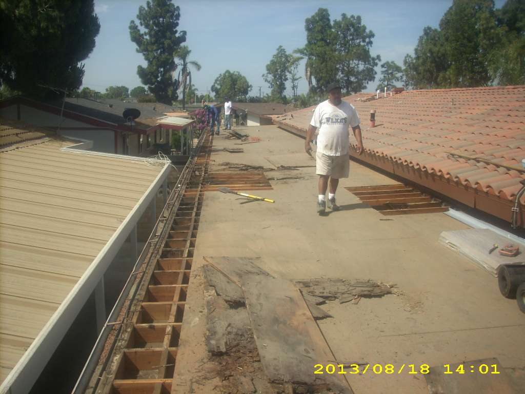 Magic Hands Roofing Inc. | 2965 N Chestnut St, Rialto, CA 92376, USA | Phone: (909) 786-6941