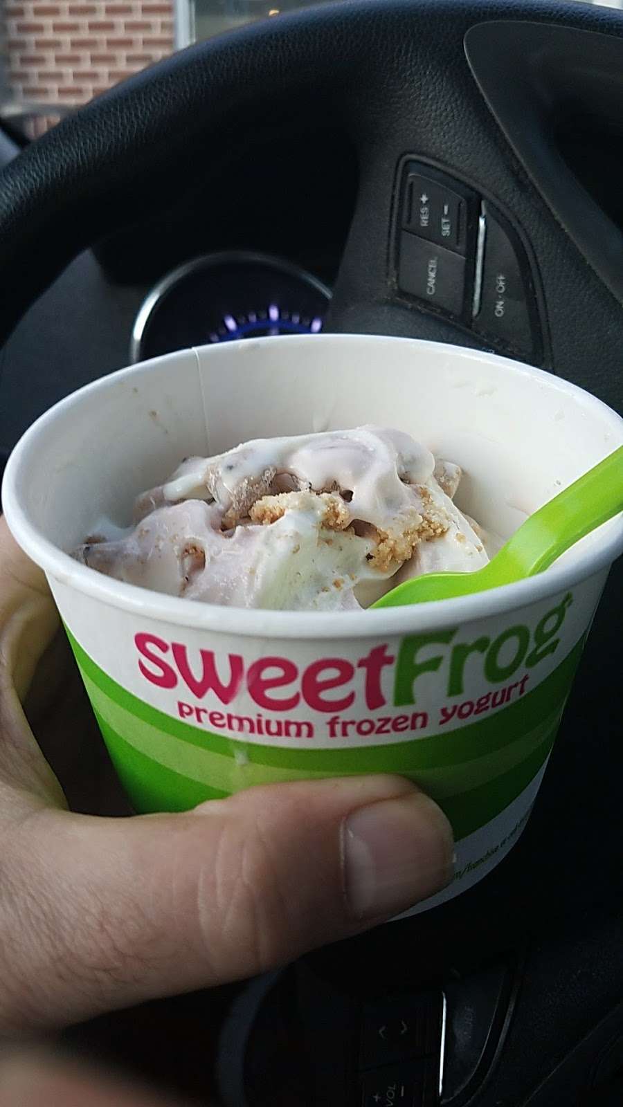 Sweet Frog | 200 Abruzzi Dr A, Chester, MD 21619, USA | Phone: (443) 249-3155