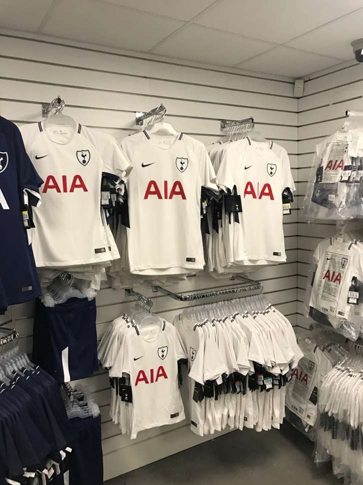 Spurs Shop - Enfield Town | 46 Church St, Enfield EN2 6AZ, UK | Phone: 020 8366 7768