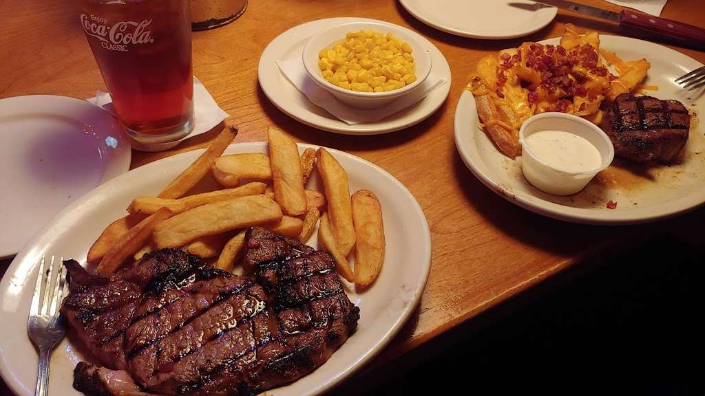 Texas Roadhouse | 6372 S Semoran Blvd, Orlando, FL 32812, USA | Phone: (407) 852-9104