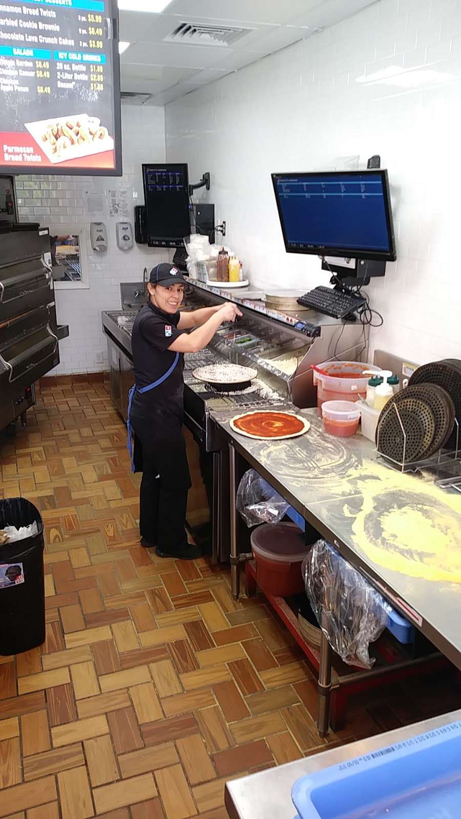 Dominos Pizza | 900 Powerline Rd # 912, Pompano Beach, FL 33069, USA | Phone: (954) 977-3030