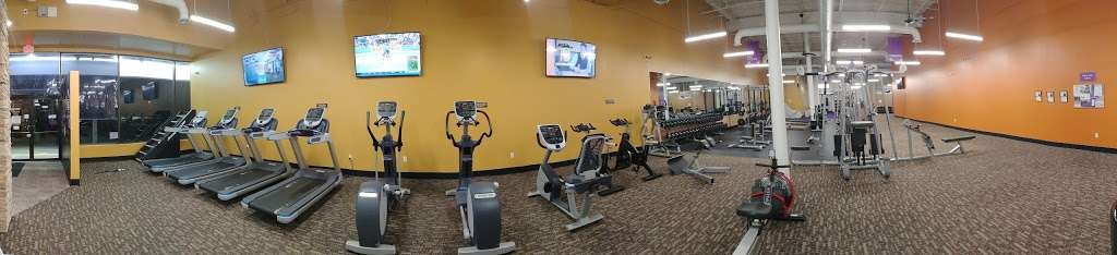 Anytime Fitness | 77 Derry Rd, Hudson, NH 03051, USA | Phone: (603) 204-5455