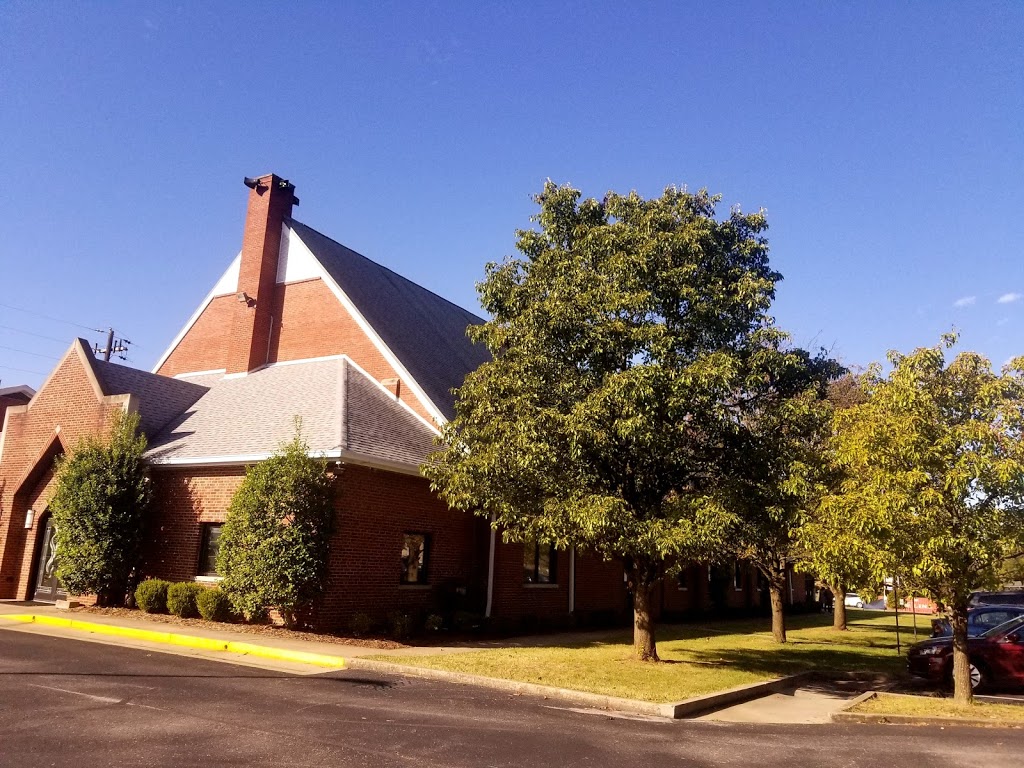 St Bartholomew Church | 2042 Buechel Bank Rd, Louisville, KY 40218, USA | Phone: (502) 499-0883