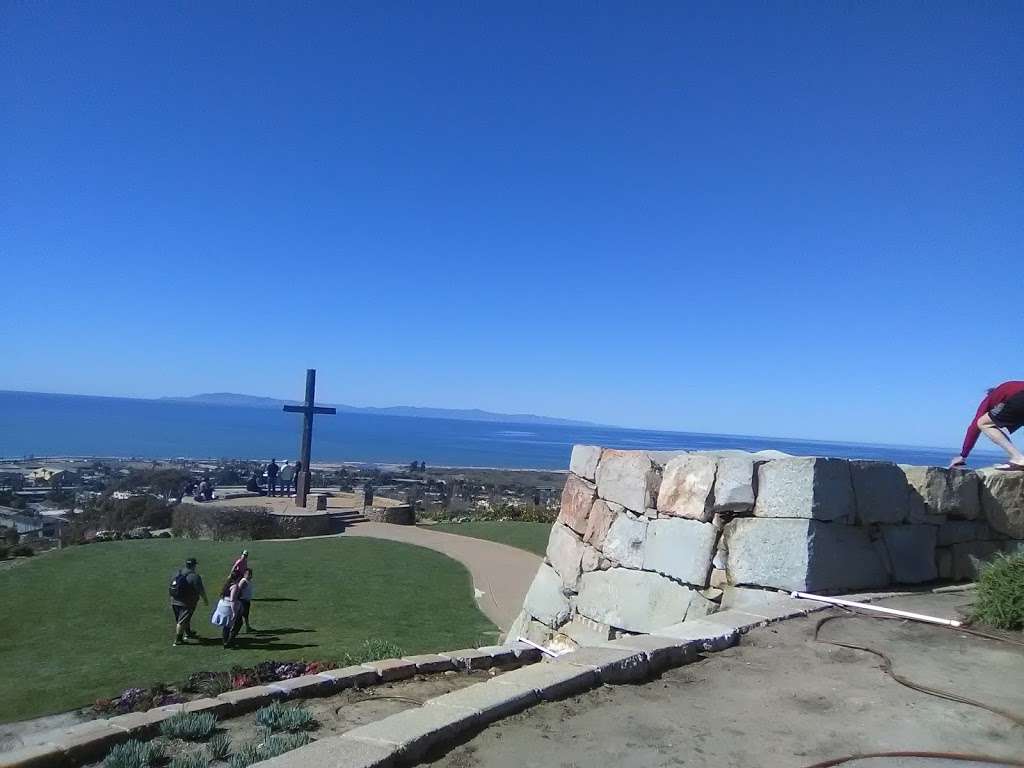 Father Serra Cross | 350 Summit Dr, Ventura, CA 93001, USA