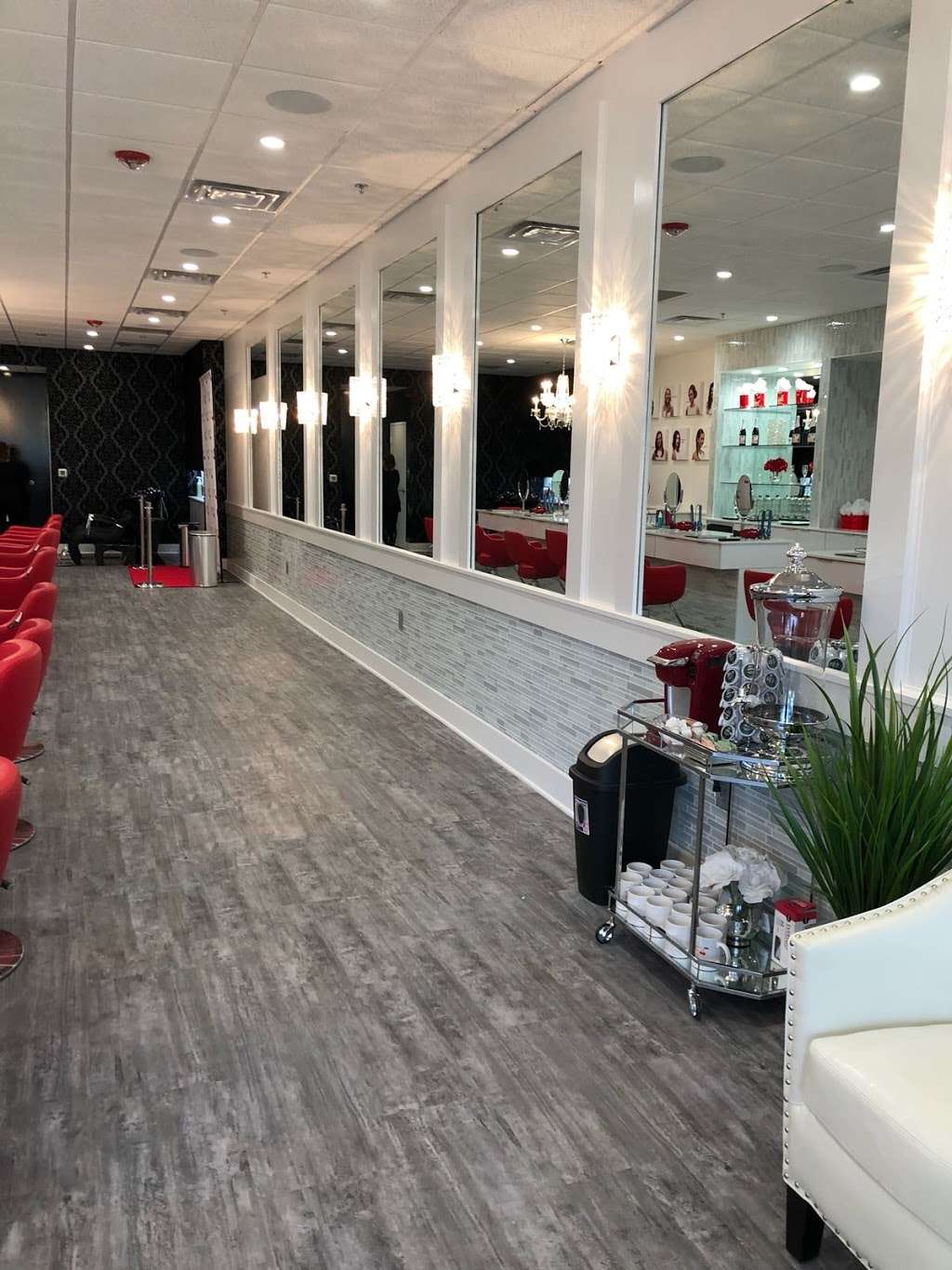 Cherry Blow Dry Bar Dr Phillips | 5024 Dr Phillips Blvd, Orlando, FL 32819, USA | Phone: (407) 734-5998