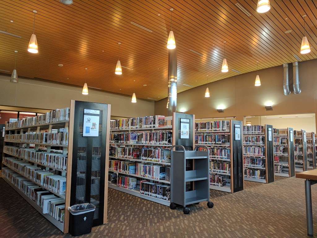 West Irving Library | 4444 W Rochelle Rd, Irving, TX 75062, USA | Phone: (972) 721-2691