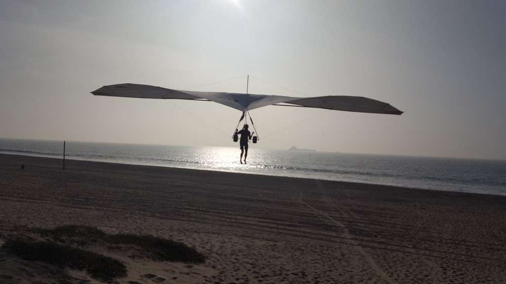 Windsports Hang Gliding at Dockweiler Beach | 12601 Vista Del Mar, Playa Del Rey, CA 90293, USA | Phone: (818) 367-2430