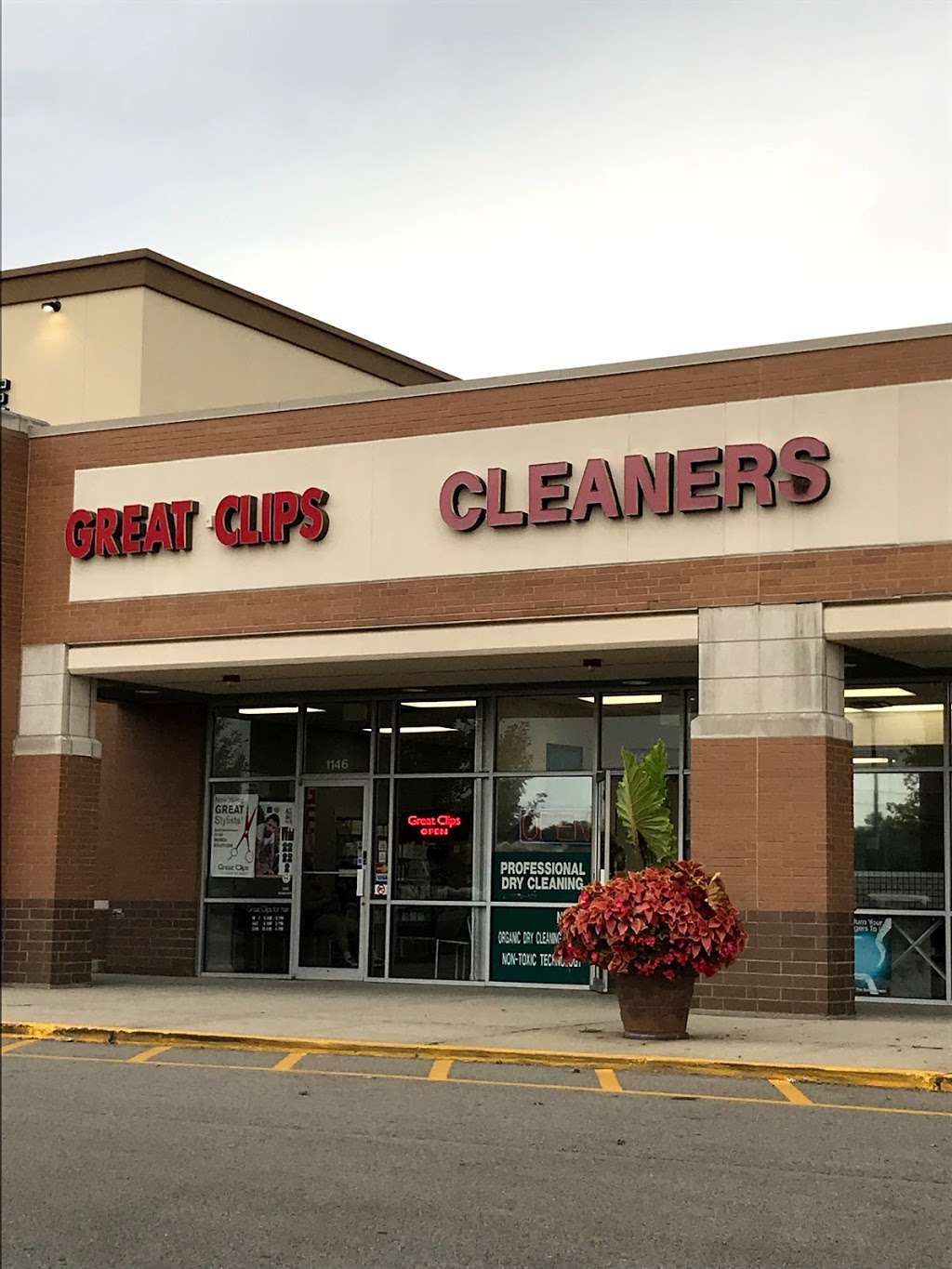 Pure Cleaners | 1142 W Maple Ave, Mundelein, IL 60060, USA