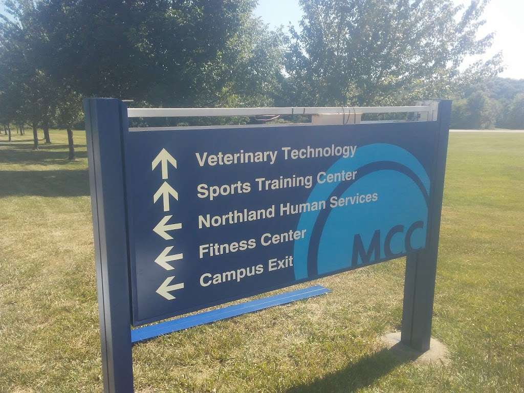 Metropolitan Community College Maple Woods 1299, 2601 NE Barry Rd