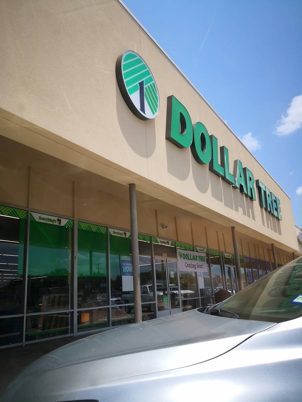 Dollar Tree | 1121 W 6th St, Irving, TX 75060, USA | Phone: (972) 819-2602