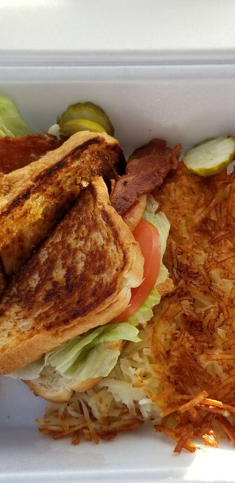 The Knuckle Sandwich | 9500 IN-144, Martinsville, IN 46151 | Phone: (317) 422-5767