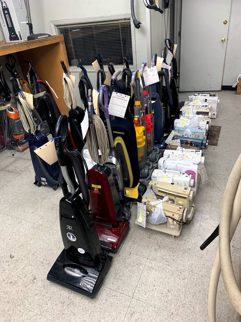 Mr. Vac & Sew | 3230 E Bell Rd, Phoenix, AZ 85032, USA | Phone: (602) 971-7960