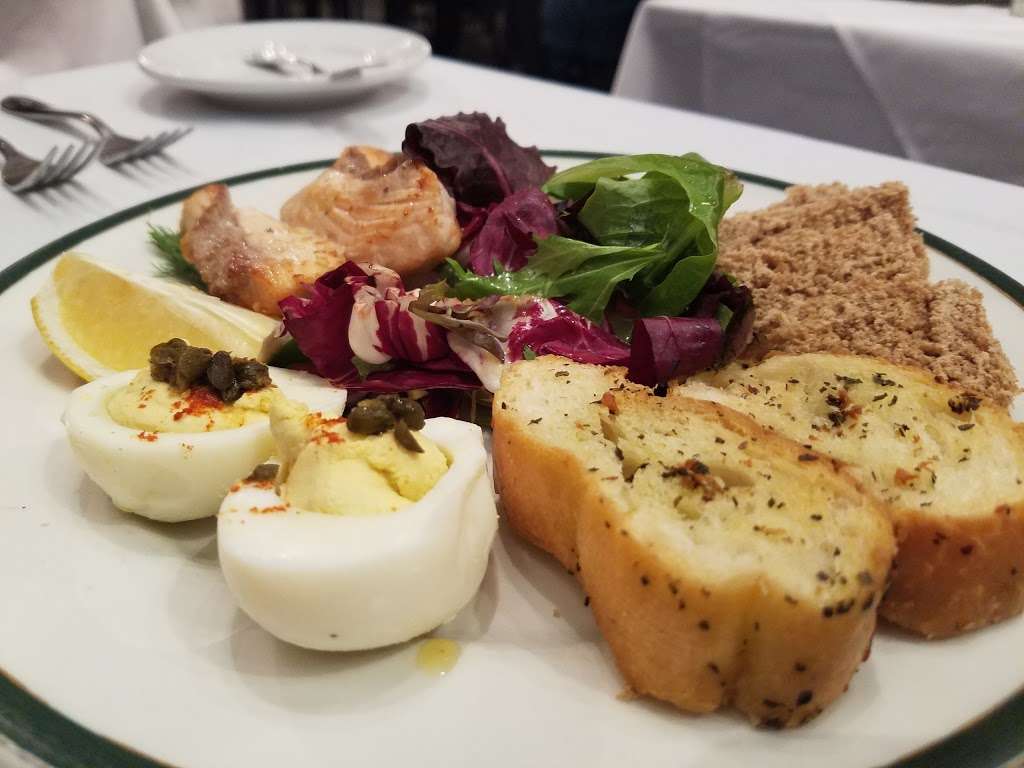 Ouisies Table | 3939 San Felipe St, Houston, TX 77027, USA | Phone: (713) 528-2264