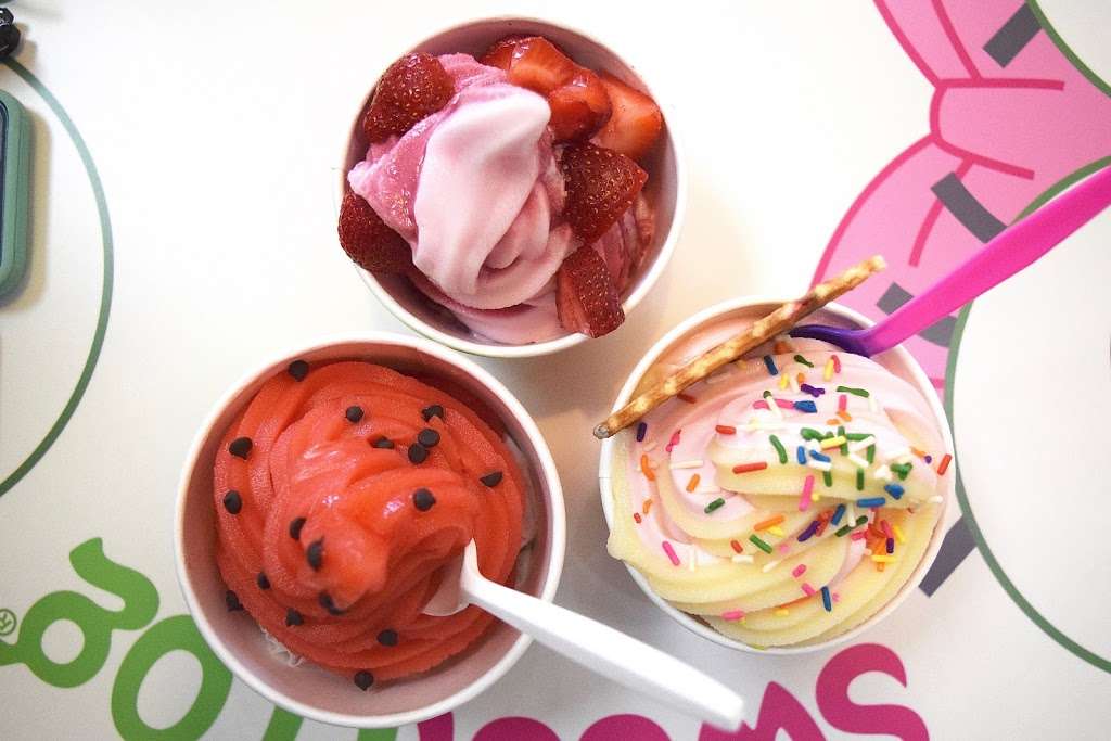 Sweet Frog | 200 Abruzzi Dr A, Chester, MD 21619, USA | Phone: (443) 249-3155