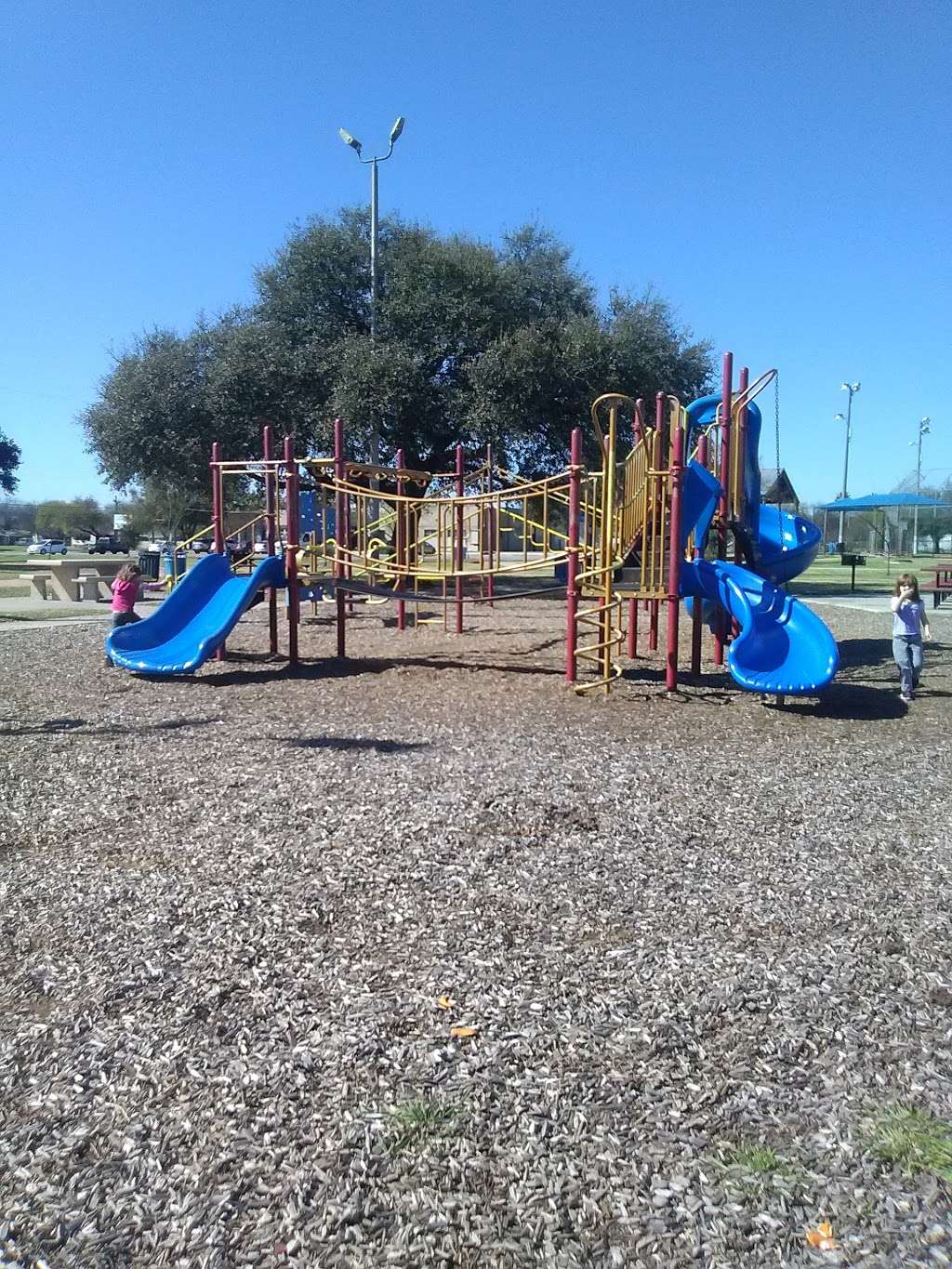 Flores Park | 803 W Southcross Blvd, San Antonio, TX 78211, USA | Phone: (210) 207-7275