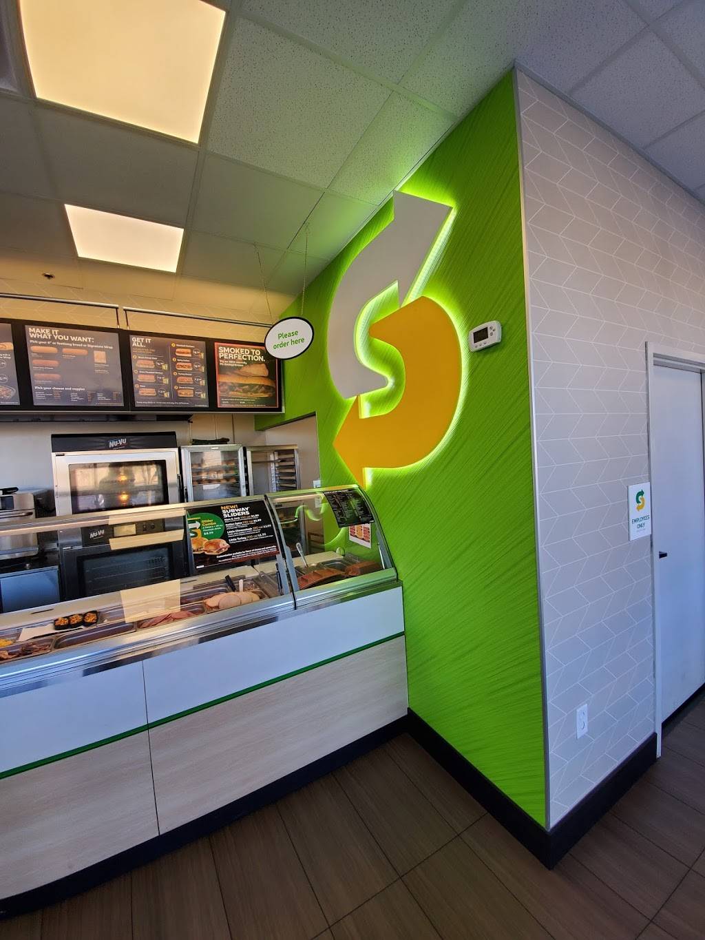 Subway | 109 Gainsborough Square, N Battlefield Blvd Unit 1, Chesapeake, VA 23320, USA | Phone: (757) 547-3629