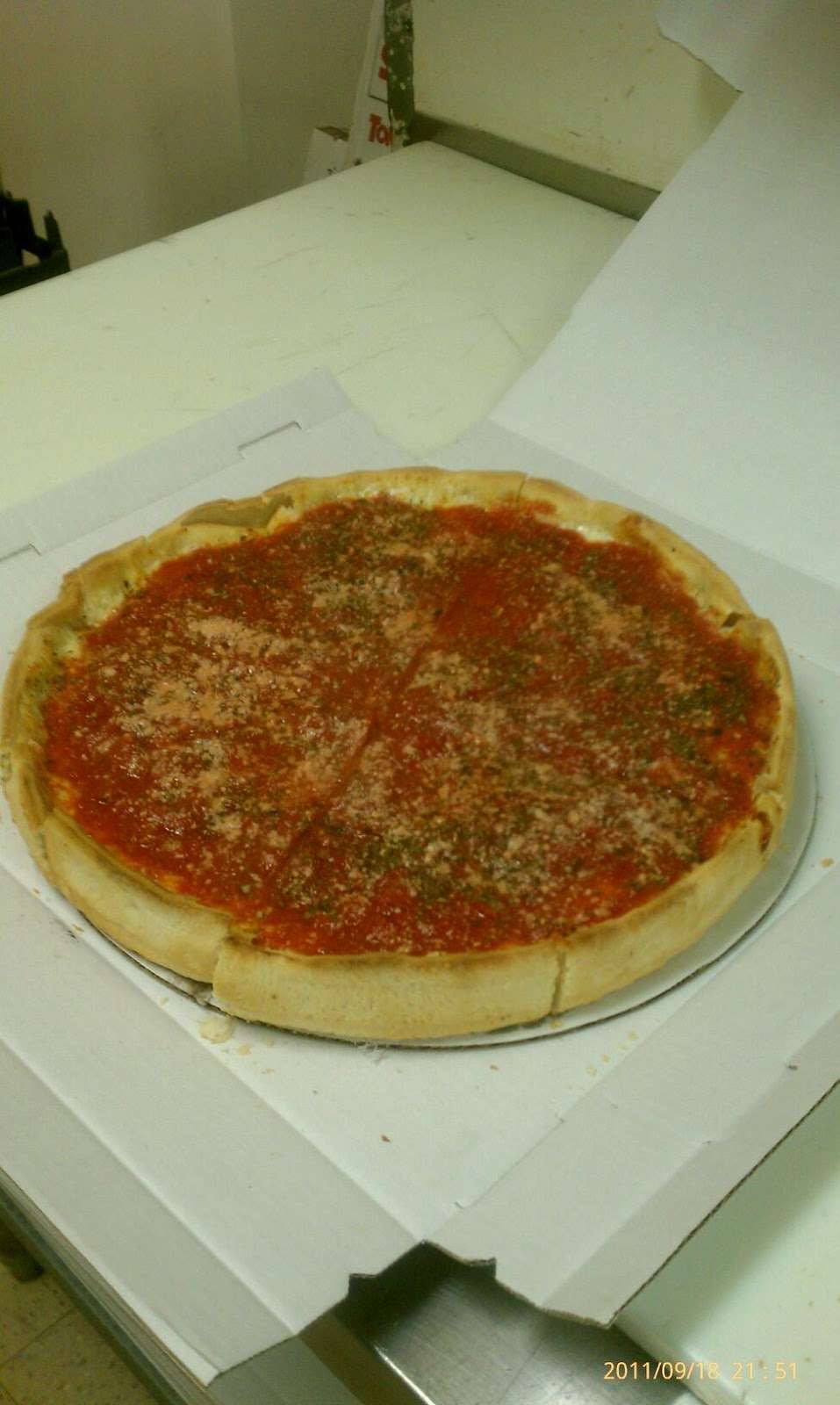 Tortorices Pizzeria | 217 W Dundee Rd, Buffalo Grove, IL 60089, USA | Phone: (847) 541-4070