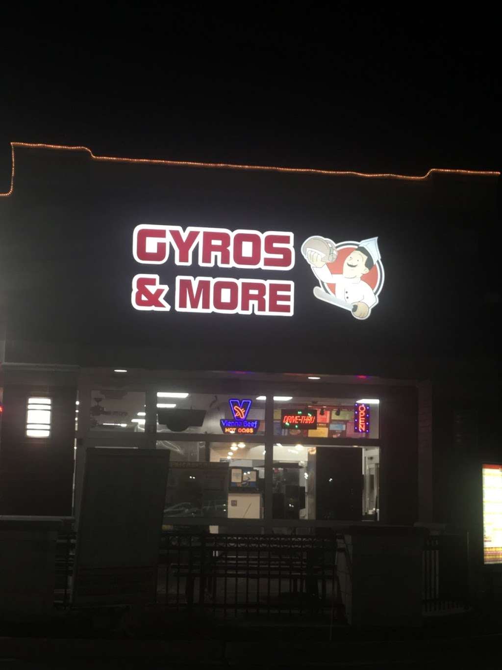 Gyros & more | Photo 3 of 7 | Address: 285 W Roosevelt Rd suite 115, West Chicago, IL 60185, USA | Phone: (630) 473-0885