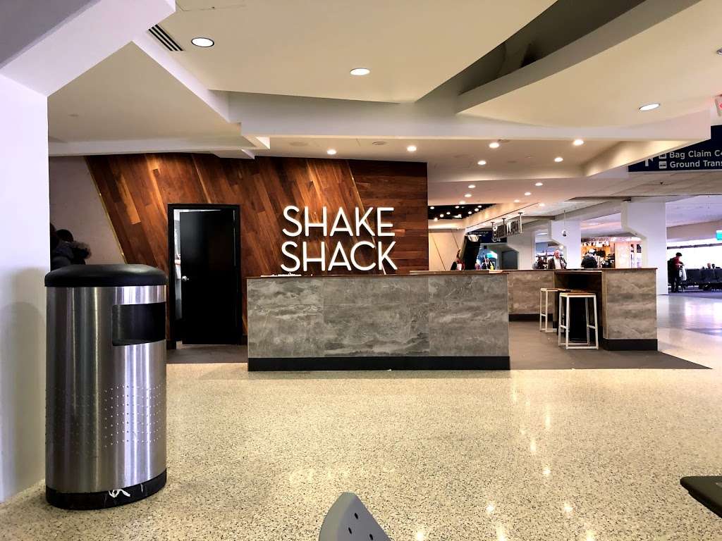 Shake Shack | Dallas/Fort Worth International Airport Terminal C Near Gate, 2400 Aviation Dr C7, Grapevine, TX 75261, USA