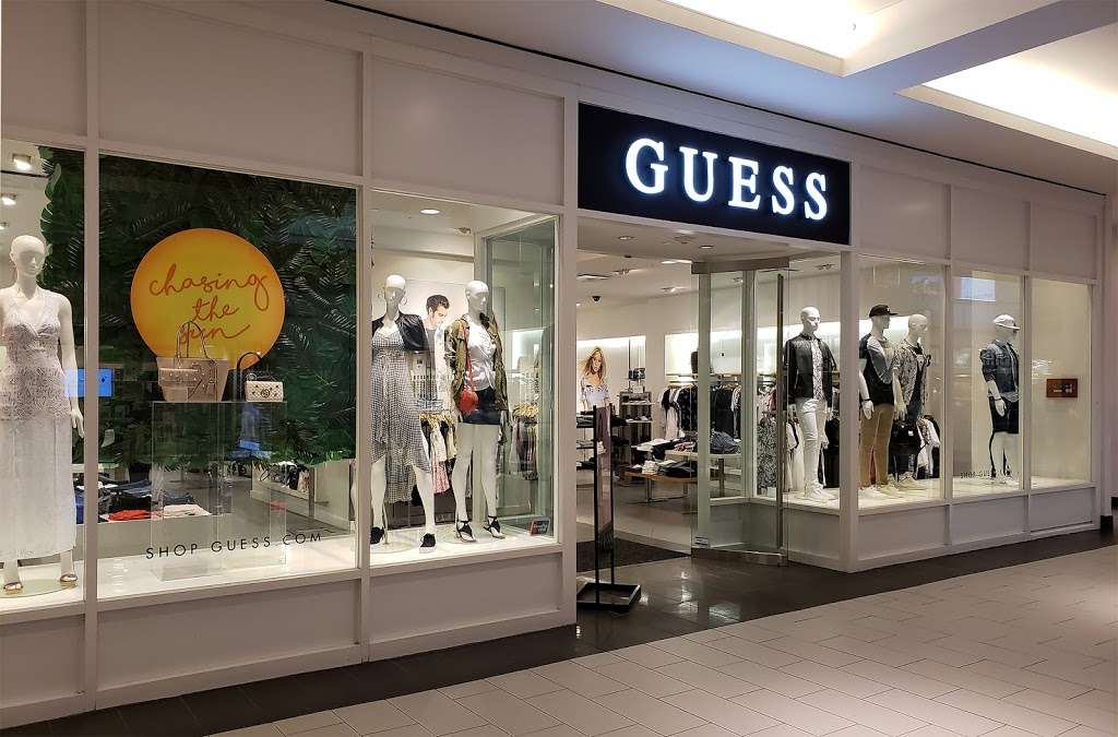 guess store roosevelt field mall