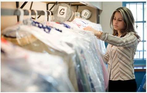 Holiday Dry Cleaners | 4550 Sweetwater Blvd, Sugar Land, TX 77479 | Phone: (281) 306-9230