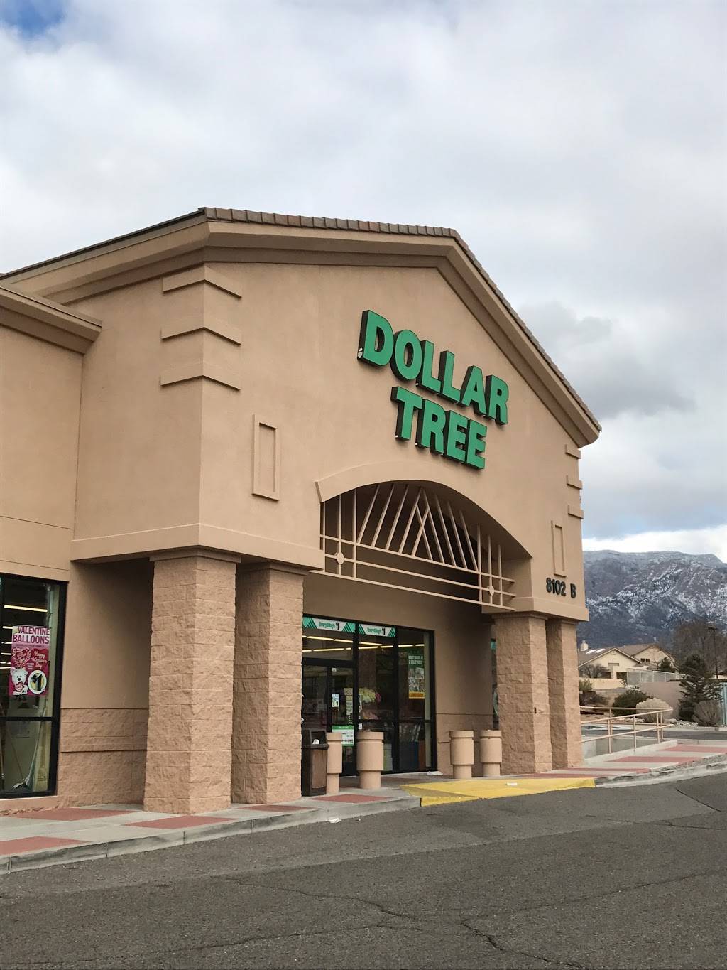 Dollar Tree | 8102 Wyoming Blvd NE, Albuquerque, NM 87113, USA | Phone: (505) 355-4905