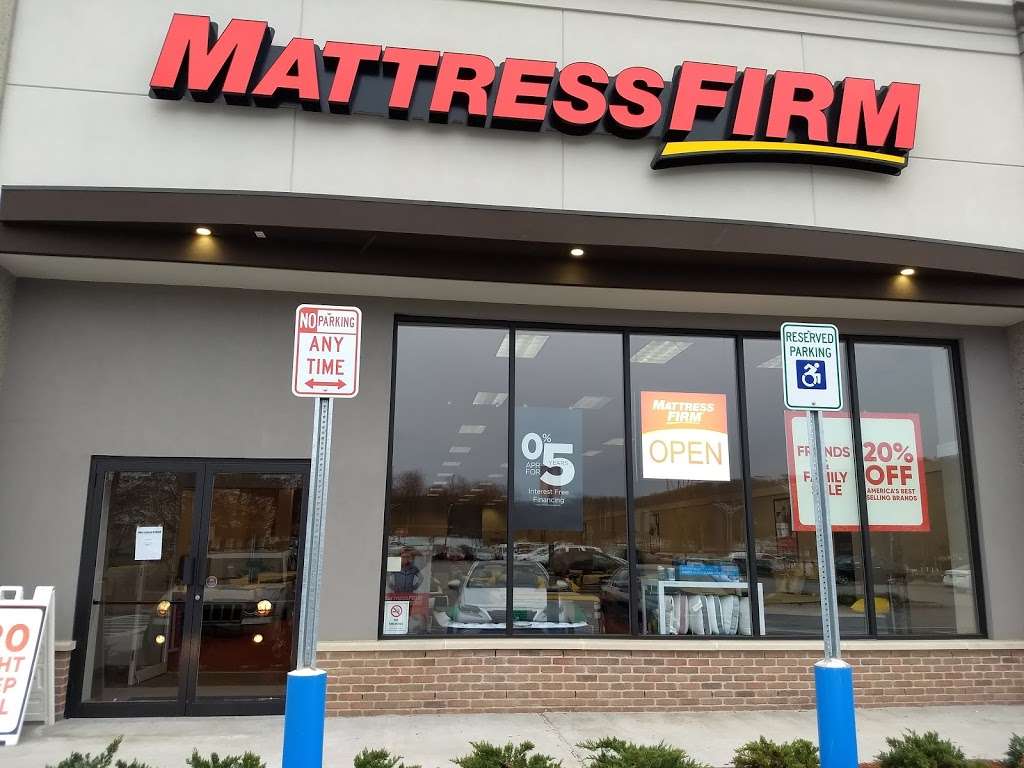 Mattress Firm Yorktown Heights | 3333 Crompond Rd, Yorktown Heights, NY 10598, USA | Phone: (914) 402-2033