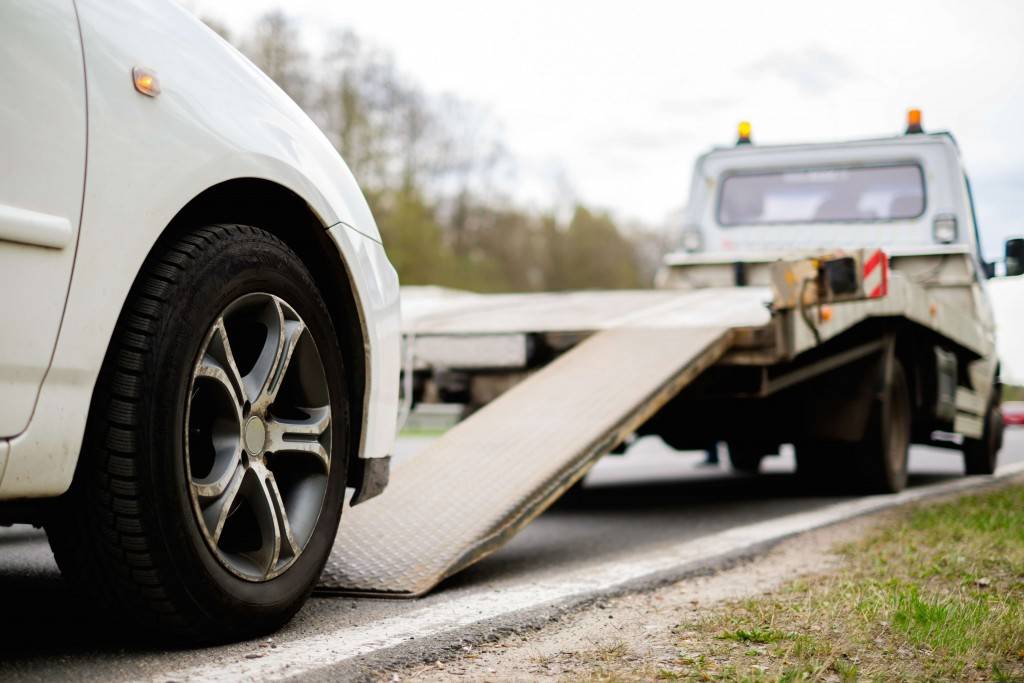 Vicente Medina Towing Services | 2702 W 10th St, Indianapolis, IN 46222, USA | Phone: (317) 658-0969