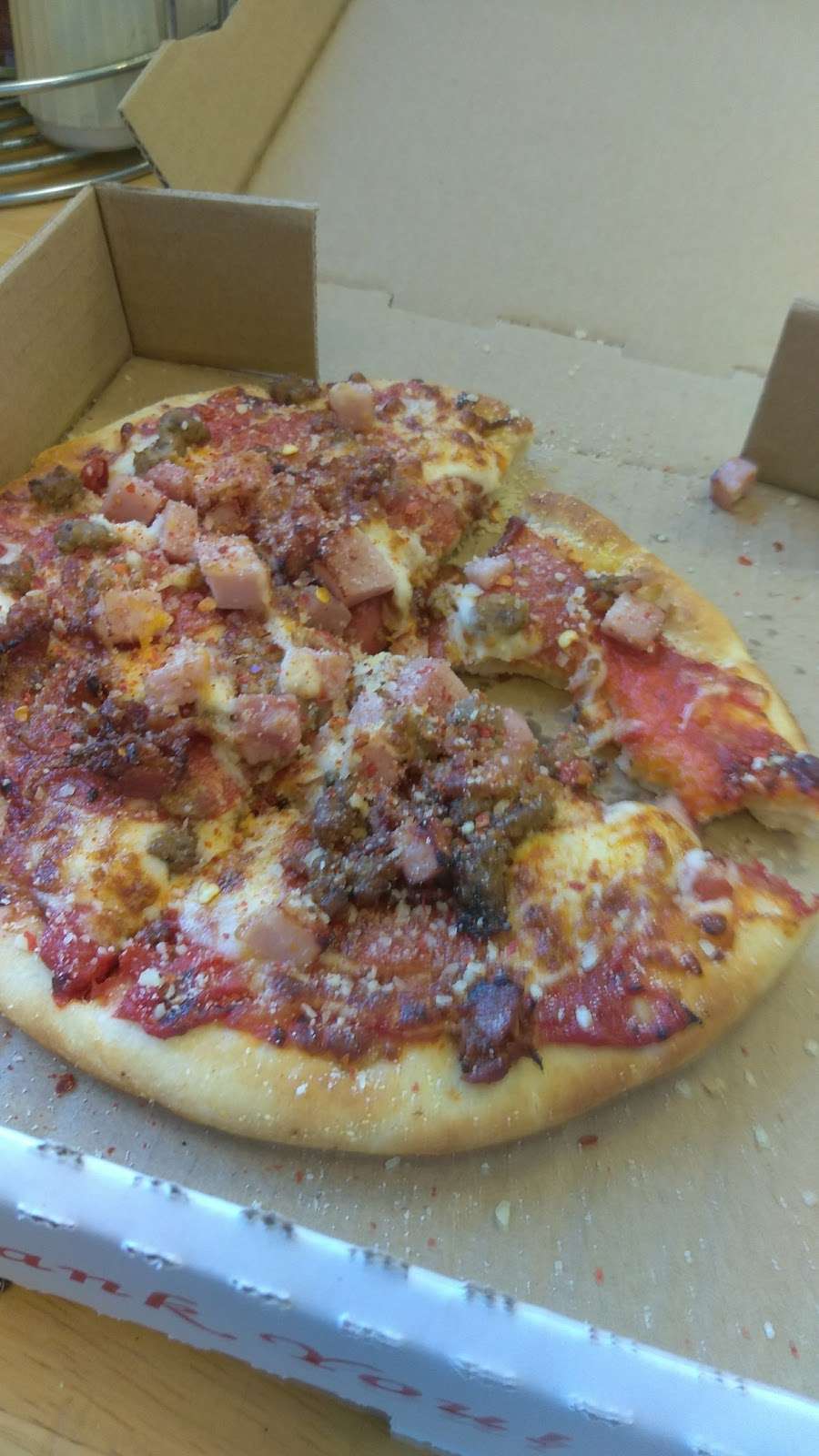 Razzos Pizza | 4312 MacArthur Blvd, Oakland, CA 94619 | Phone: (510) 530-6464
