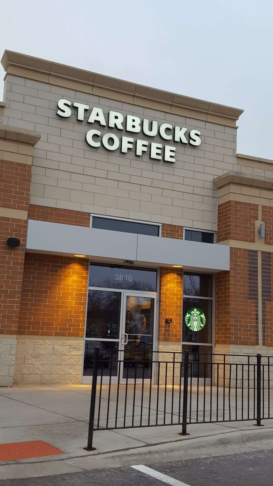 Starbucks | 3840 Willow Rd, Northbrook, IL 60062, USA | Phone: (224) 234-0062