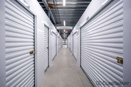 CubeSmart Self Storage | 7635 W Oklahoma Ave, Milwaukee, WI 53219, USA | Phone: (414) 323-8537