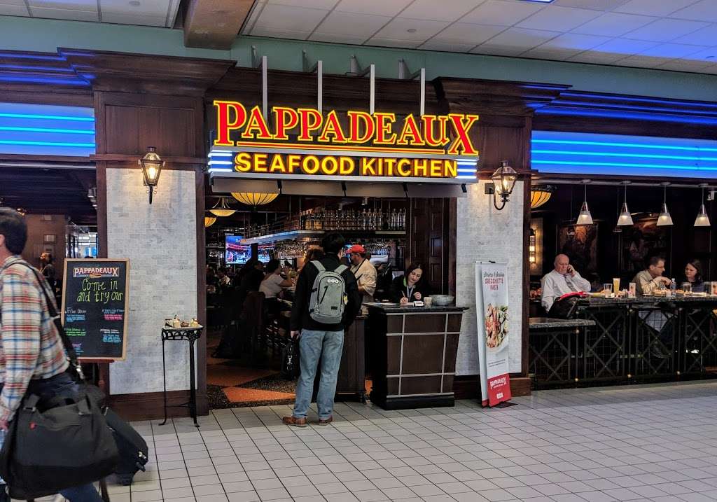 Pappadeaux | Dallas/Fort Worth International Airport Terminal C @ Entry ll C10 - N NS, Grapevine, TX 75261