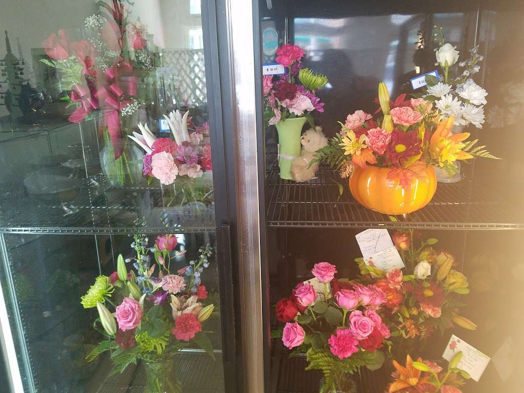 Humble Flower Shop | 313 E Main St, Humble, TX 77338, USA | Phone: (281) 446-3035