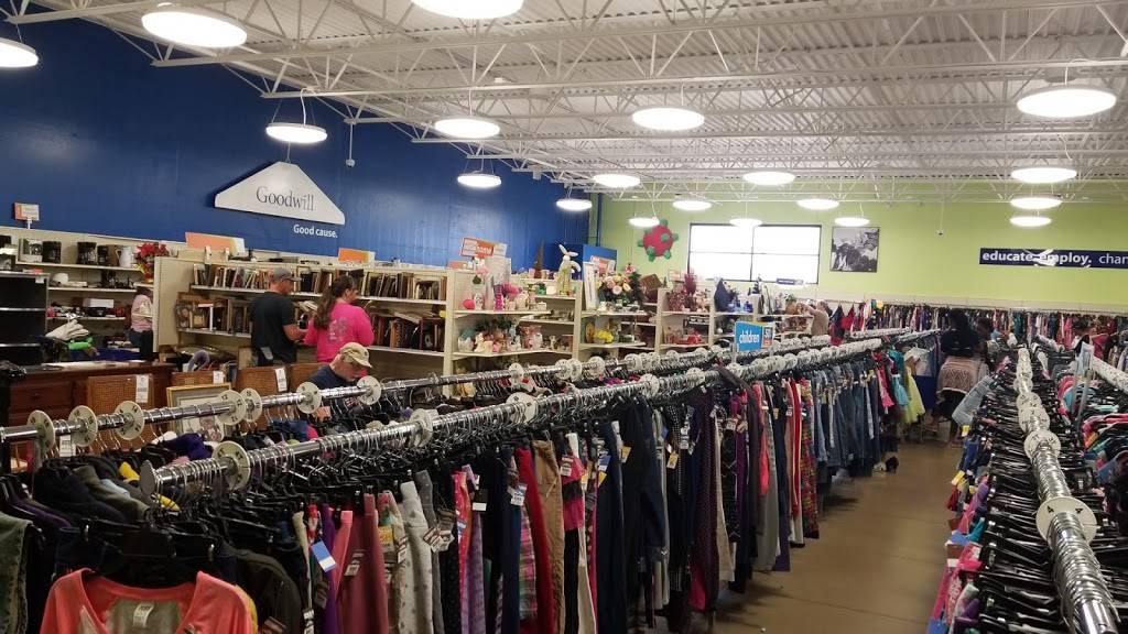 Goodwill Store | 5640 W Washington St, Indianapolis, IN 46241 | Phone: (317) 241-2409