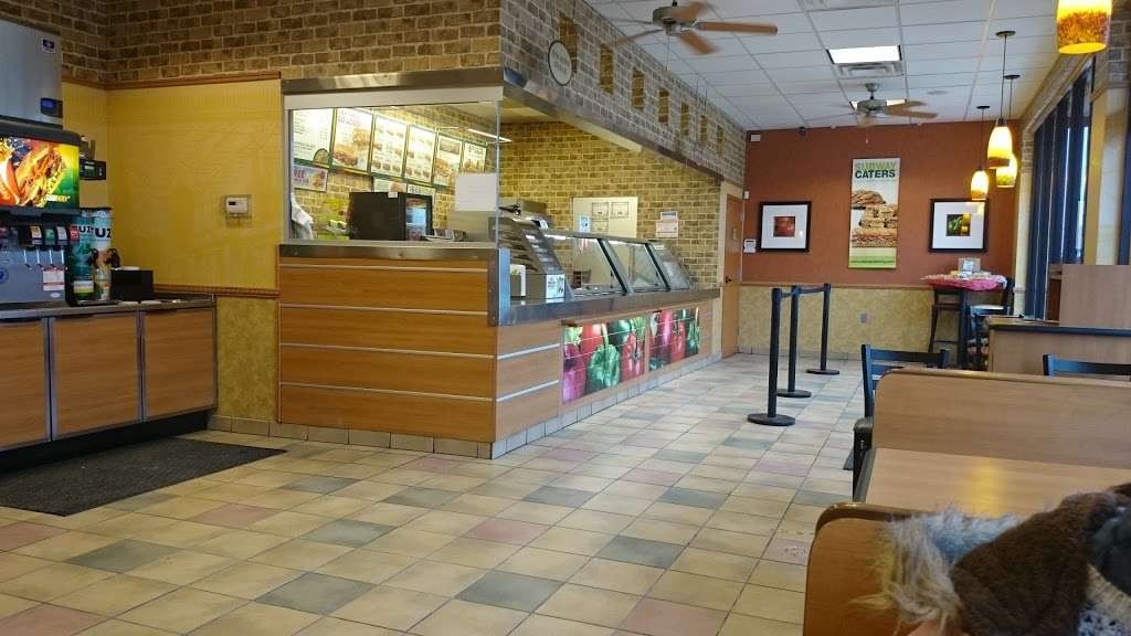 Subway Restaurants | 1831 Independence Ave, Kansas City, MO 64124 | Phone: (816) 283-8436