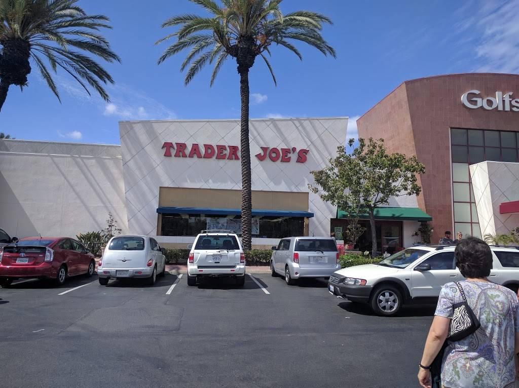 Trader Joes | 12861 Towne Center Dr, Cerritos, CA 90703, USA | Phone: (562) 402-5148