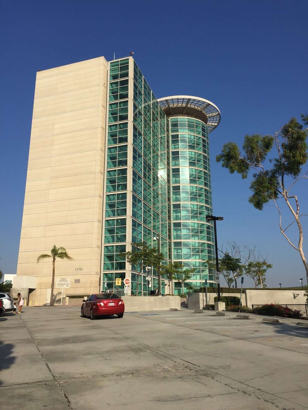 Los Angeles County Superior Court | 11701 S La Cienega Blvd, Los Angeles, CA 90045, USA