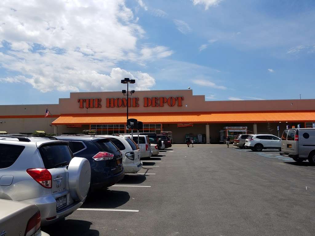 The Home Depot | 1806 E Gun Hill Rd, The Bronx, NY 10469, USA | Phone: (718) 862-9800