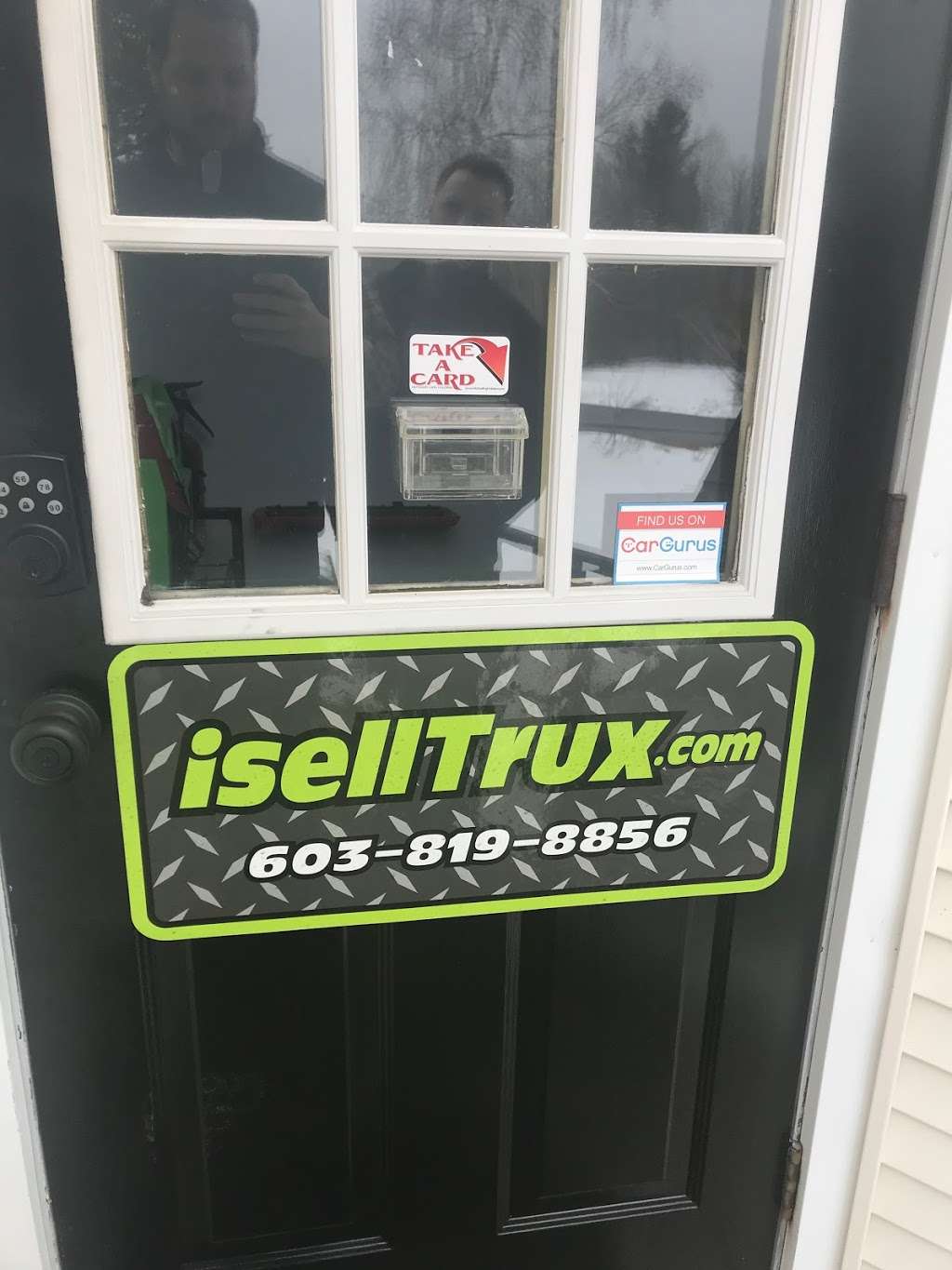 isellTrux | 472 NH-111 STE A2, Hampstead, NH 03841, USA | Phone: (603) 819-8856