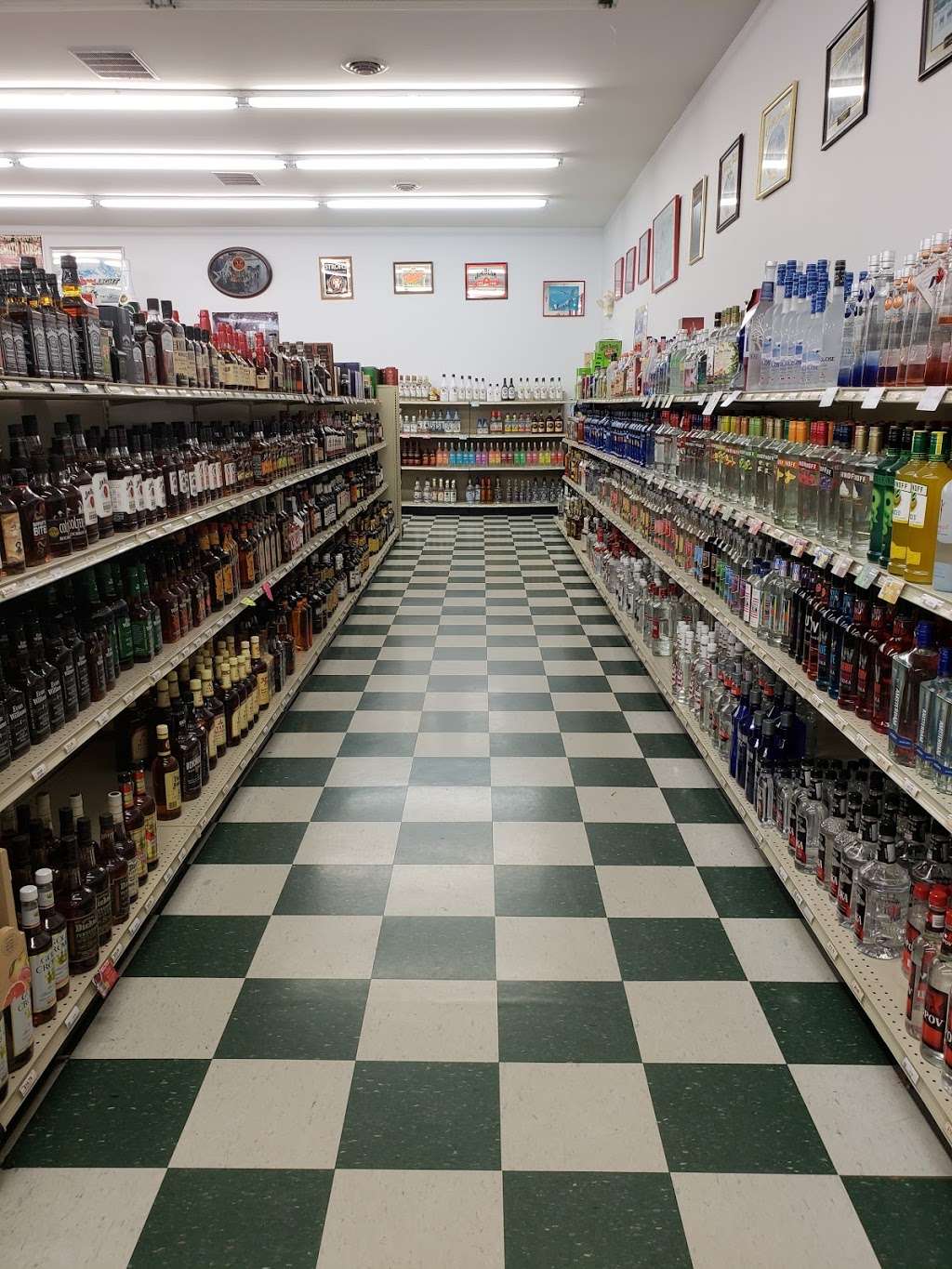 Big Apple Liquors | 187 Sader Dr # A, Inwood, WV 25428, USA | Phone: (304) 229-2845