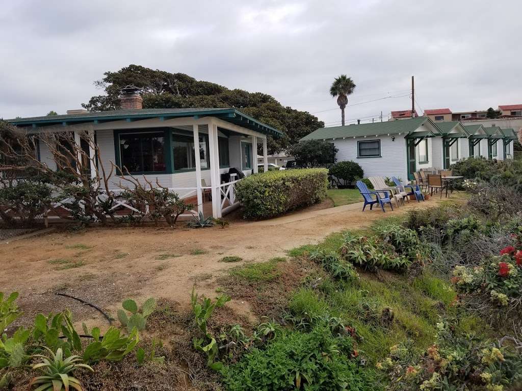 Surfside Cottages | Niagara Ave, San Diego, CA 92107, USA | Phone: (858) 564-0579