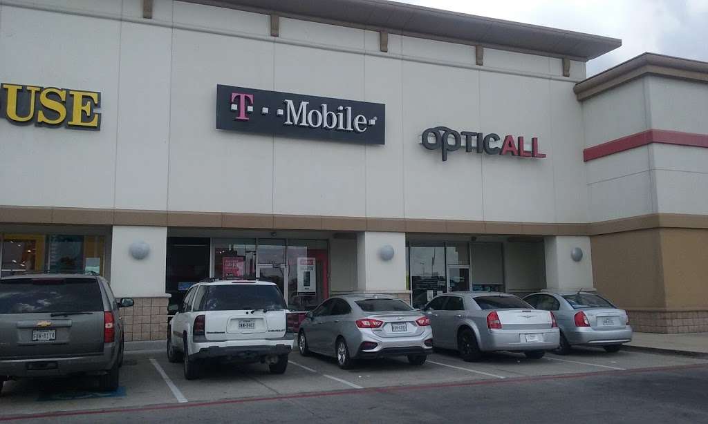 T-Mobile | 10730 Eastex Fwy, Houston, TX 77093, USA | Phone: (832) 426-3448