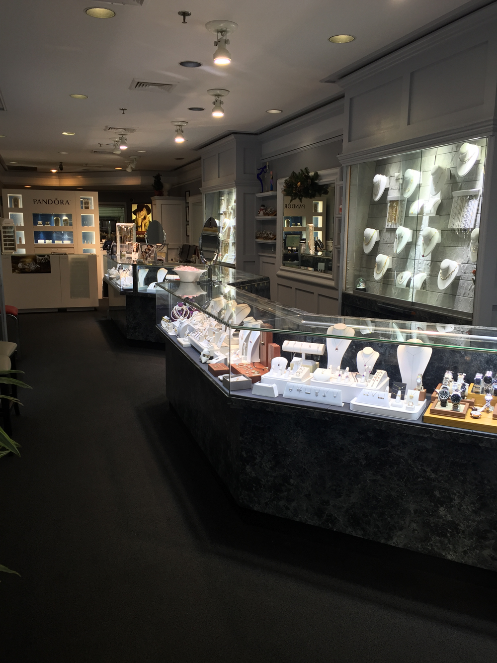 Berne Jewelers Inc | 1674 Merrick Rd, Merrick, NY 11566, USA | Phone: (516) 546-2600