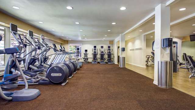 Kayla Lyons | 1400 Captains Row, Marina Del Rey, CA 90292, USA | Phone: (310) 963-3785