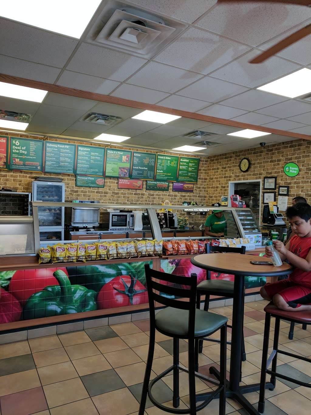 Subway Restaurants | 2000 FM 1488 Suite B Exxon Gas Station/C-Store, Hempstead, TX 77445, USA | Phone: (979) 826-6606